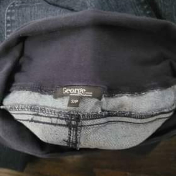 Maternity jeans - Picture 3 of 3